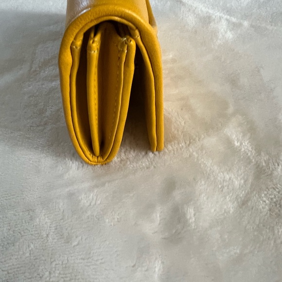 Tory Burch Alexia Bifold Mini Wallet - Picture 5 of 7